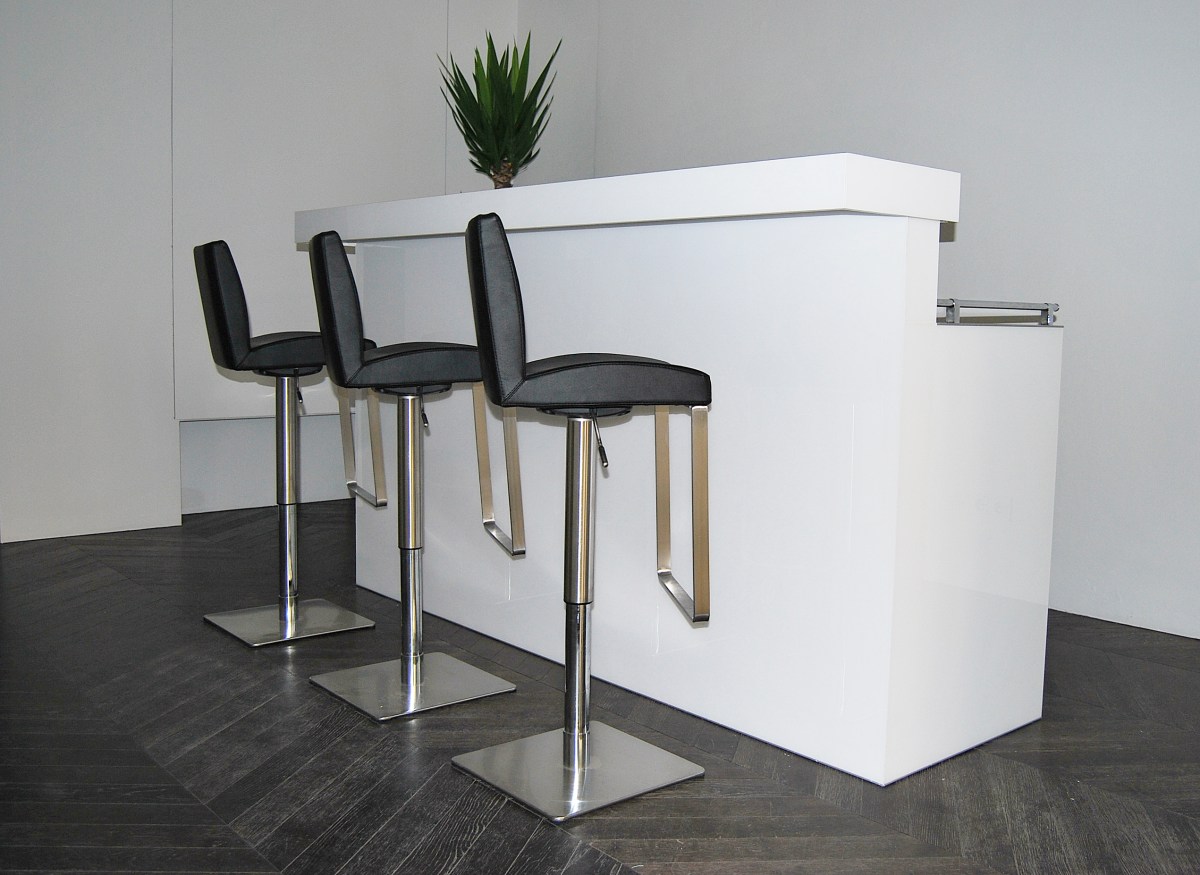 fitness fitnesz recepciós pult bárpult