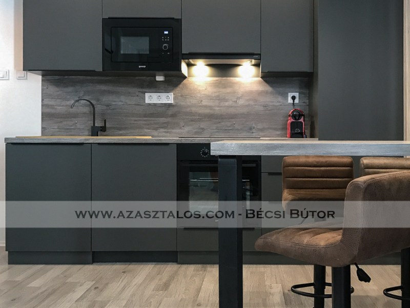 Szürke szupermatt konyhabútor